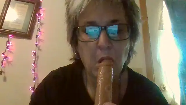 becky1111 online show from June 2, 2026, 12:45 am