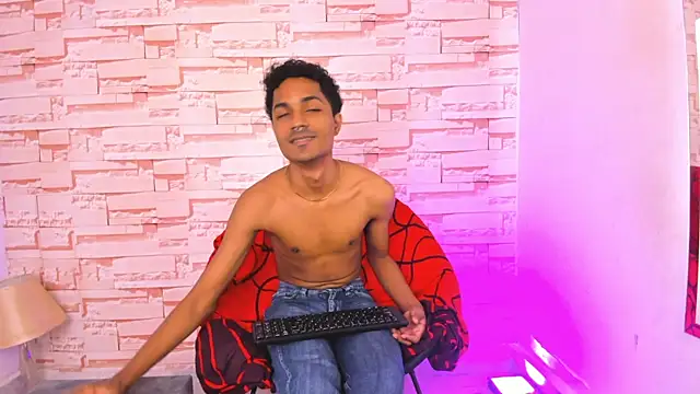 tiffanyy 777 online show from January 10, 2026, 1:13 pm