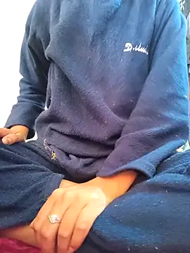 kinsu4763 online show from December 18, 2025, 2:17 am