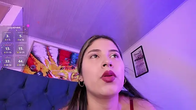 Violet Blazee online show from January 14, 2026, 5:24 am