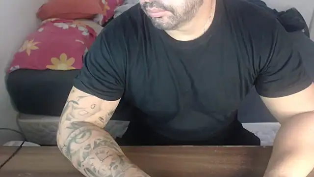 Snapshot of drlluis chatting on February 25, 2026, 3:54 pm drlluis online show from February 25, 2026, 3:54 pm