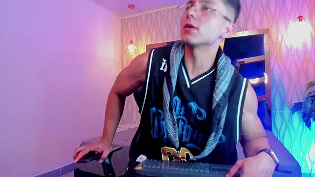 Noah Clarkk online show from March 6, 2026, 5:31 pm