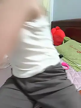 Sweet-Berryy online show from May 15, 2026, 2:18 am