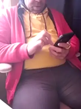 Snapshot of Michaelo666 chatting on December 20, 2025, 9:27 am Michaelo666 online show from December 20, 2025, 9:27 am