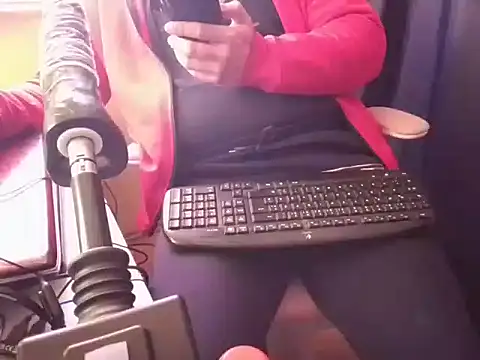 Snapshot of Michaelo666 chatting on January 16, 2026, 11:47 am Michaelo666 online show from January 16, 2026, 11:47 am