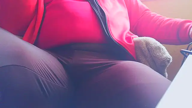 Snapshot of Michaelo666 chatting on February 16, 2026, 11:28 am Michaelo666 online show from February 16, 2026, 11:28 am