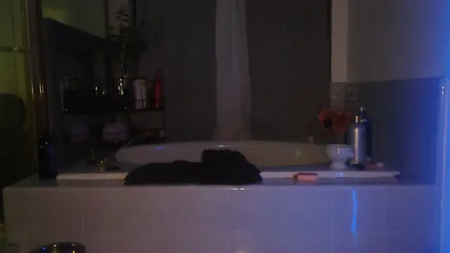 Snapshot of MISTERANDDEMI chatting on December 22, 2025, 2:58 pm MISTERANDDEMI online show from December 22, 2025, 2:58 pm