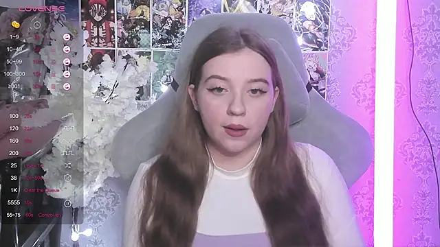 chisifri1 online show from May 8, 2026, 11:32 pm