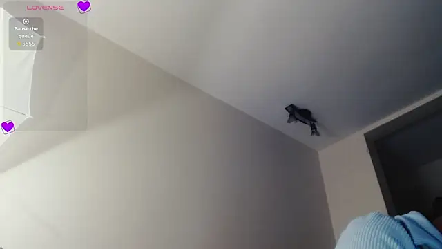 Agatha Dubois4  online show from March 29, 2026, 2:33 am