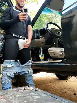 Snapshot of PIGHIGHDIRTY_p0 chatting on February 18, 2026, 7:10 pm PIGHIGHDIRTY p0 online show from February 18, 2026, 7:10 pm