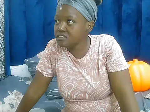 DarkBeauty33 online show from December 21, 2025, 10:44 am