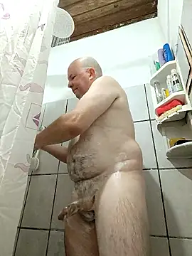 Snapshot of luis8558 chatting on January 11, 2026, 11:04 am luis8558 online show from January 11, 2026, 11:04 am