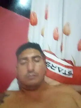 Yrresistible666 online show from February 7, 2026, 3:43 am