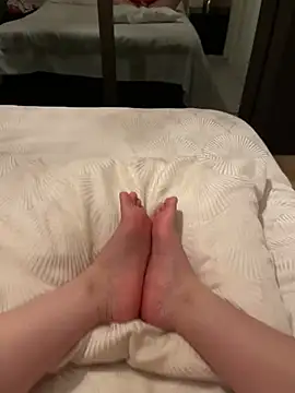 lilith0202 online show from February 25, 2026, 10:30 pm