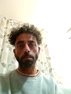 Snapshot of MeKaniCmurcia chatting on February 22, 2026, 4:13 am MeKaniCmurcia online show from February 22, 2026, 4:13 am