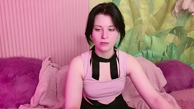 Snapshot of Milana_Cold chatting on January 19, 2026, 3:38 pm Milana Cold online show from January 19, 2026, 3:38 pm