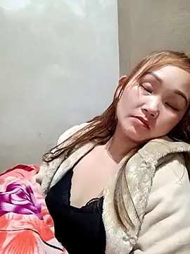 Snapshot of yula-bi chatting on February 5, 2026, 11:42 pm yula-bi online show from February 5, 2026, 11:42 pm