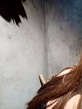 Snapshot of yula-bi chatting on February 18, 2026, 11:39 am yula-bi online show from February 18, 2026, 11:39 am