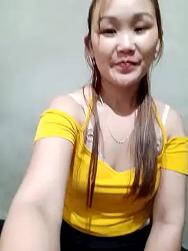 yula-bi online show from May 11, 2026, 1:55 am