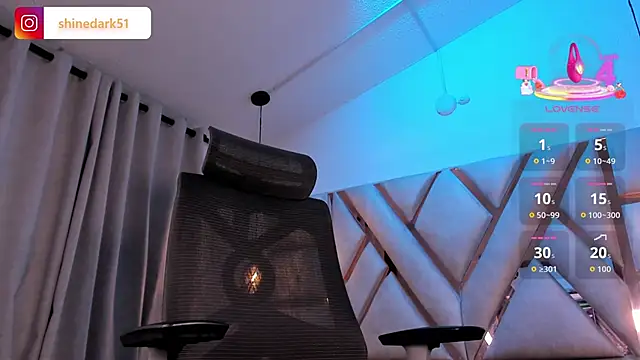 Snapshot of shineevg chatting on December 21, 2025, 3:24 am shineevg online show from December 21, 2025, 3:24 am