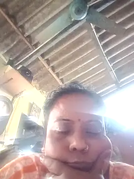 Snapshot of soumi02b chatting on December 22, 2025, 6:54 am soumi02b online show from December 22, 2025, 6:54 am