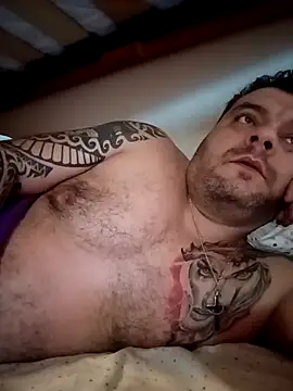 Snapshot of TomasTenerife chatting on February 5, 2026, 4:11 pm TomasTenerife online show from February 5, 2026, 4:11 pm