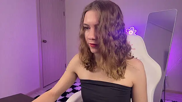 KellySunn online show from March 3, 2026, 7:14 am