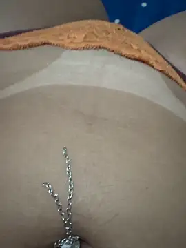 laramacedo2026 online show from March 11, 2026, 11:33 pm