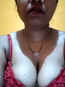 Snapshot of Eashita_01 chatting on March 1, 2026, 11:29 pm Eashita 01 online show from March 1, 2026, 11:29 pm