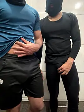 Snapshot of The_AlphaDuo chatting on January 9, 2026, 4:32 pm The AlphaDuo online show from January 9, 2026, 4:32 pm