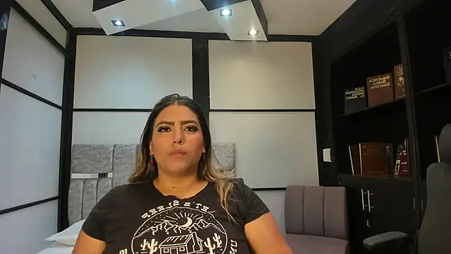 AmbarBrownn  online show from March 6, 2026, 7:54 pm