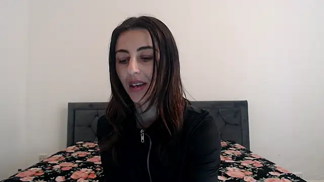 Snapshot of Stella_John chatting on March 17, 2025, 8:18 am Stella John online show from March 17, 2025, 8:18 am