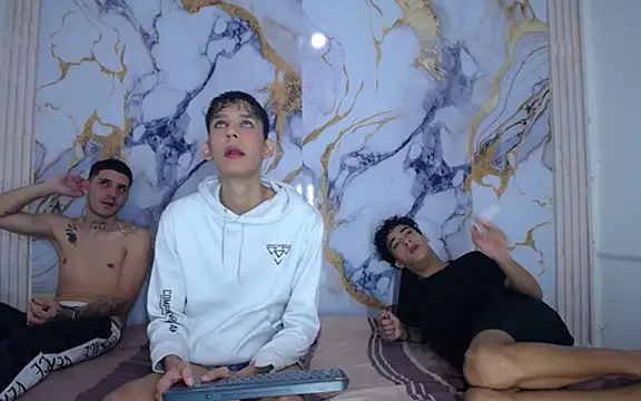 Snapshot of Pleasure_boys_hot chatting on January 18, 2026, 7:28 pm Pleasure boys hot online show from January 18, 2026, 7:28 pm