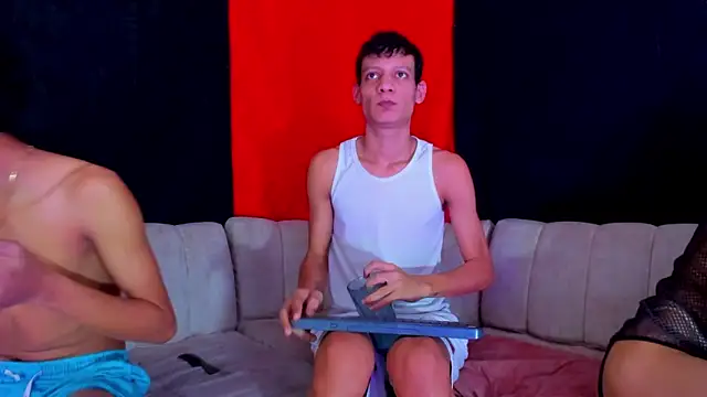 Snapshot of Pleasure_boys_hot chatting on February 13, 2026, 7:21 pm Pleasure boys hot online show from February 13, 2026, 7:21 pm