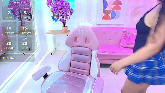 Charlotte milleers online show from January 7, 2026, 3:53 am