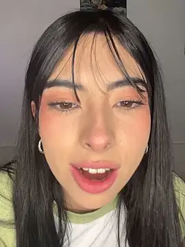 junorise23 online show from February 20, 2026, 4:42 am