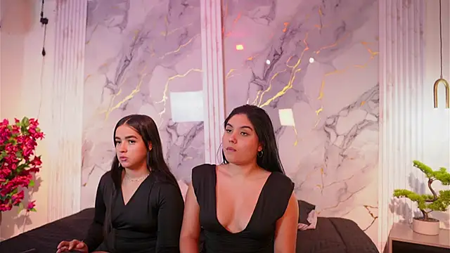 Scarlet and naomi online show from January 16, 2026, 4:16 am