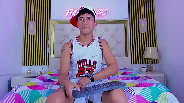 Sweet kevin1 online show from December 22, 2025, 6:21 am