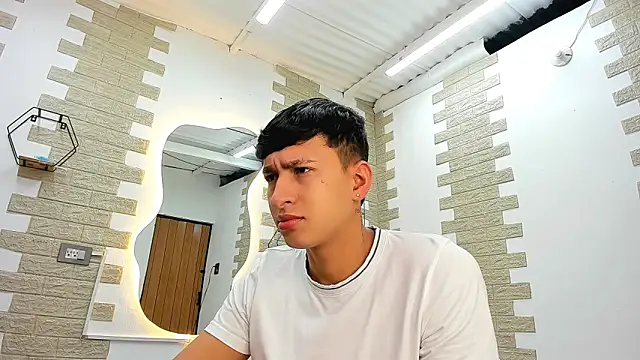 Snapshot of neithan_sleitherx chatting on February 14, 2026, 12:46 pm neithan sleitherx online show from February 14, 2026, 12:46 pm