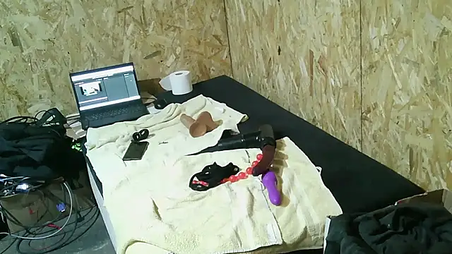 97sexboy97 online show from February 15, 2026, 7:38 am