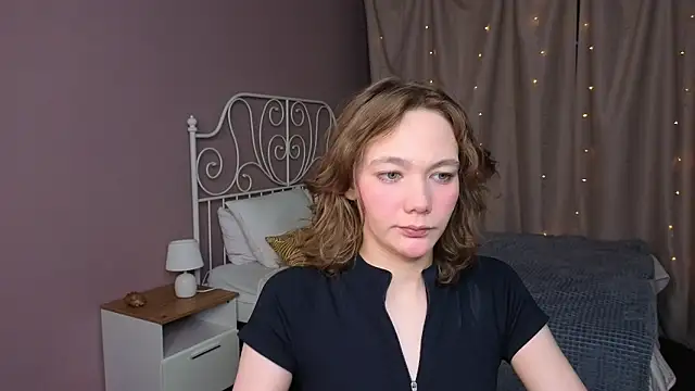 Snapshot of NovaEva_ chatting on May 22, 2026, 12:07 am NovaEva online show from May 22, 2026, 12:07 am