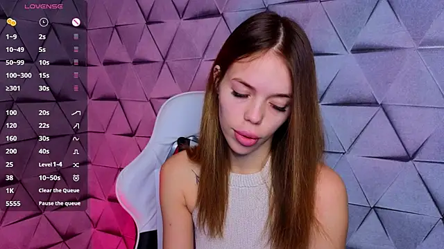 SofieSien online show from December 22, 2025, 3:03 am