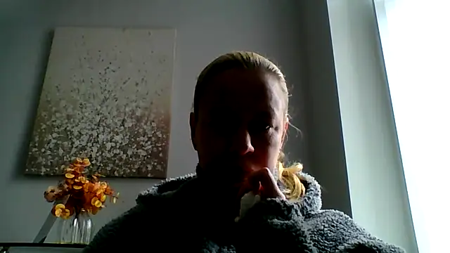 Snapshot of jennyblondeuk chatting on March 15, 2026, 1:17 pm jennyblondeuk online show from March 15, 2026, 1:17 pm
