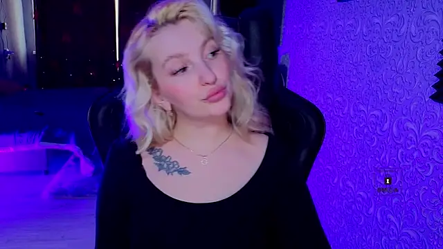 Eva Vibe  online show from March 29, 2026, 8:47 am