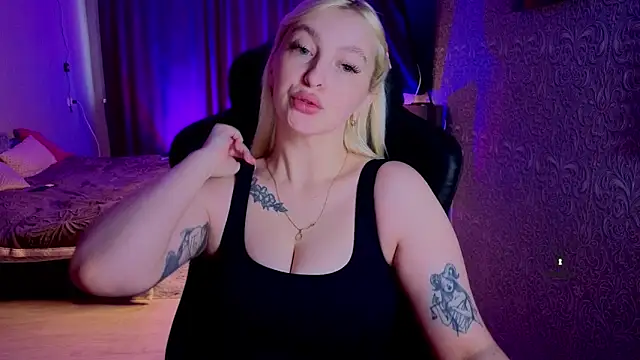 Snapshot of Eva_Vibe_ chatting on May 30, 2026, 4:09 am Eva Vibe online show from May 30, 2026, 4:09 am