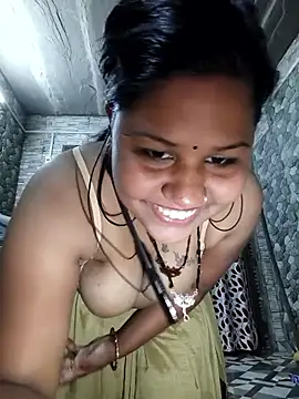 Snapshot of SexyKajal_758 chatting on January 12, 2026, 6:35 pm SexyKajal 758 online show from January 12, 2026, 6:35 pm