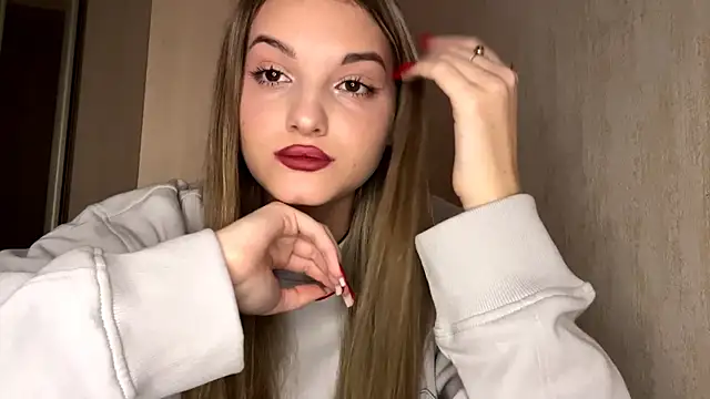 Snapshot of EmllyLighty chatting on January 14, 2026, 12:55 pm EmllyLighty online show from January 14, 2026, 12:55 pm