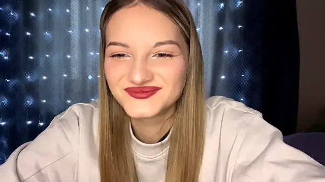 Snapshot of EmllyLighty chatting on January 15, 2026, 8:19 am EmllyLighty online show from January 15, 2026, 8:19 am