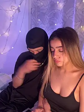 Snapshot of cute_emmma chatting on January 18, 2026, 4:27 am cute emmma online show from January 18, 2026, 4:27 am