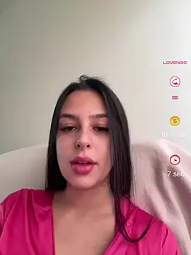 jujuarantes  2026 online show from June 2, 2026, 1:35 pm